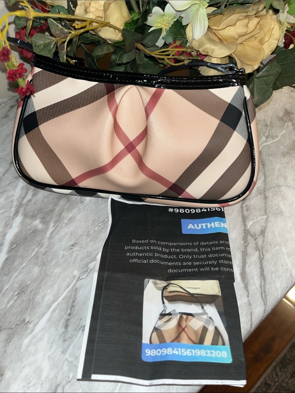 Burberry Beige Plaid Shoulder Bag with Black Trim - Picture 15 of 17